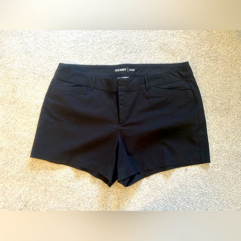 Old Navy Pixie Short Size 12